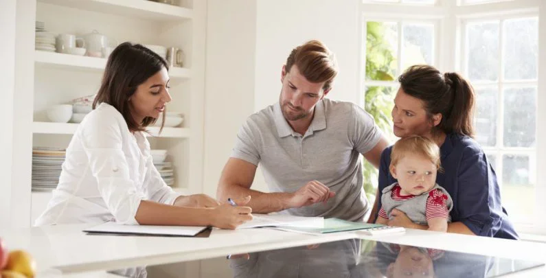 Domowskaz.pl – dlaczego warto korzystać z usług eksperta finansowego?